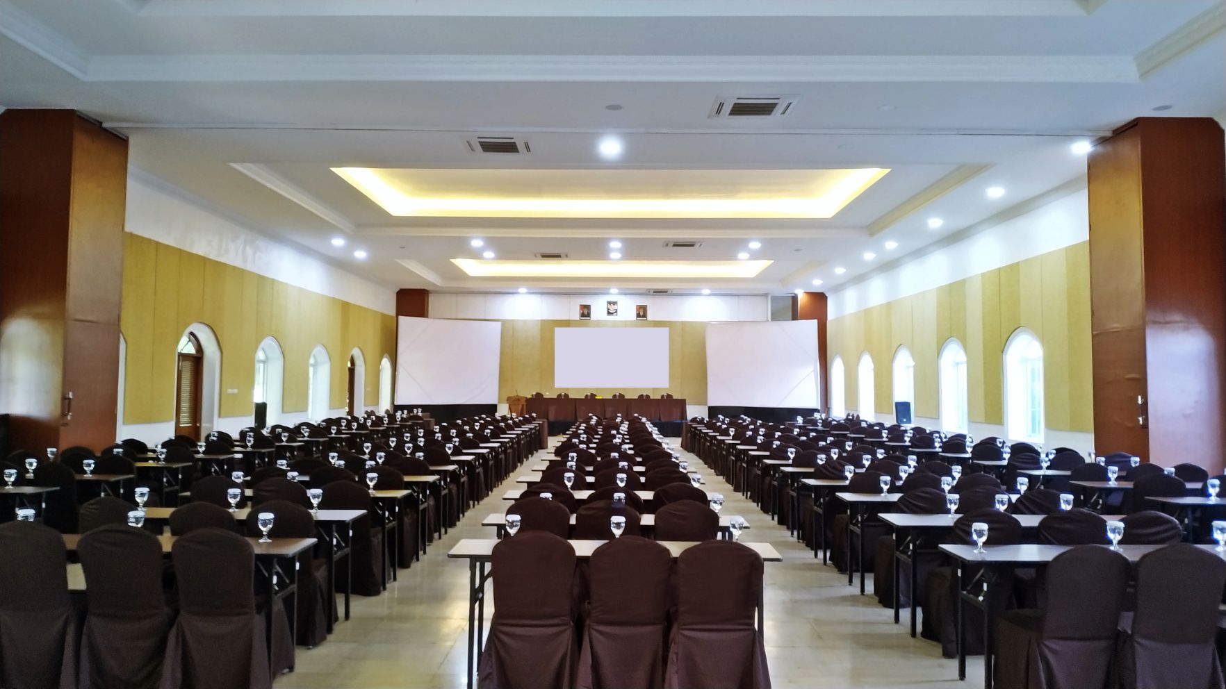 Mexolie Hotel Kebumen photo 5